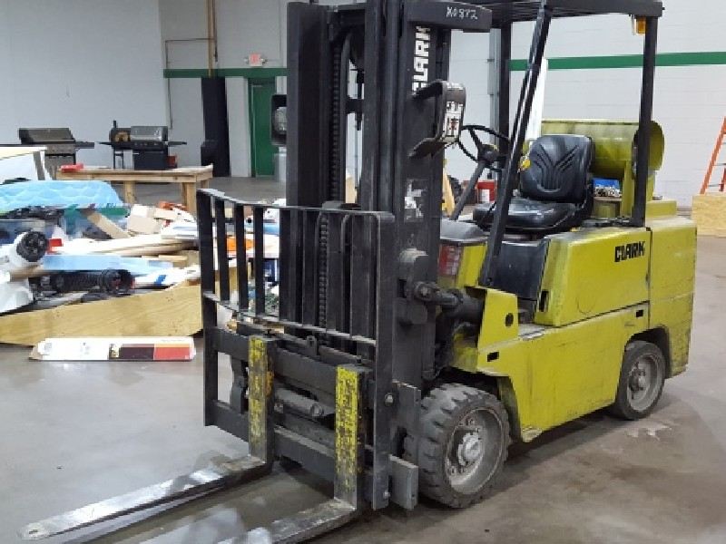 Clark C 500 S 80 Forklift - Stock #1098, photo 1 of 2