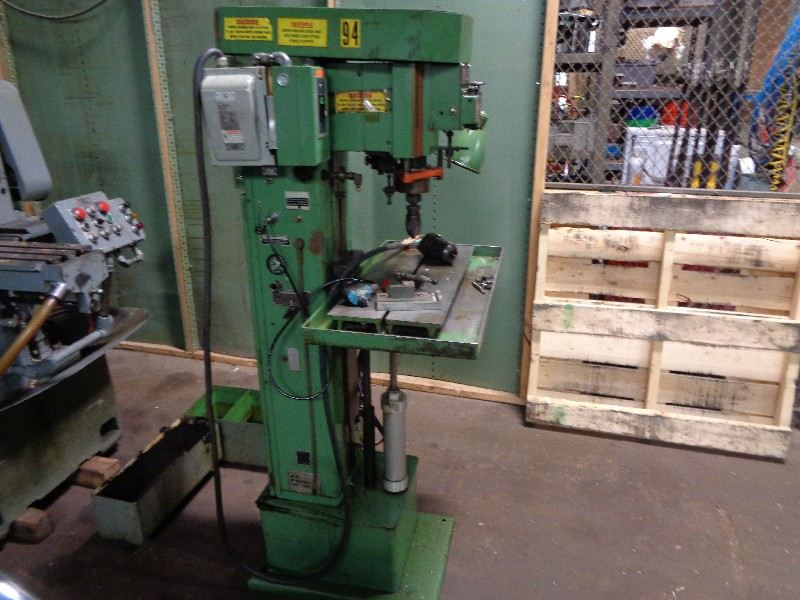 Snow DR-2-R Vertical Tapping Machine - Stock #1140, photo 1 of 2